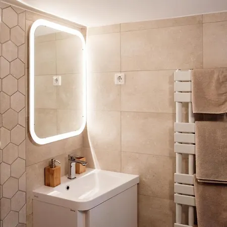 Csendeskert Wellness - Garden, Grill, Chill Appartement