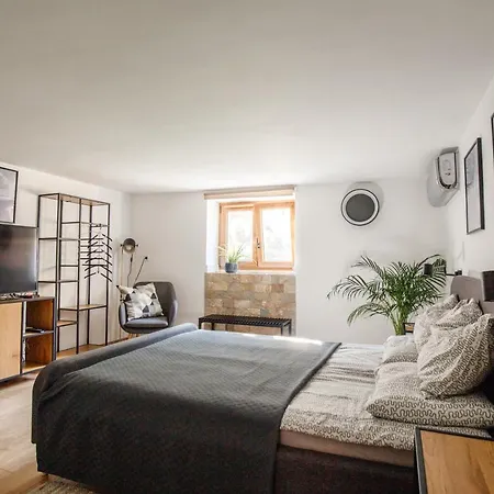 Appartement Csendeskert Wellness - Garden, Grill, Chill Balatonalmádi