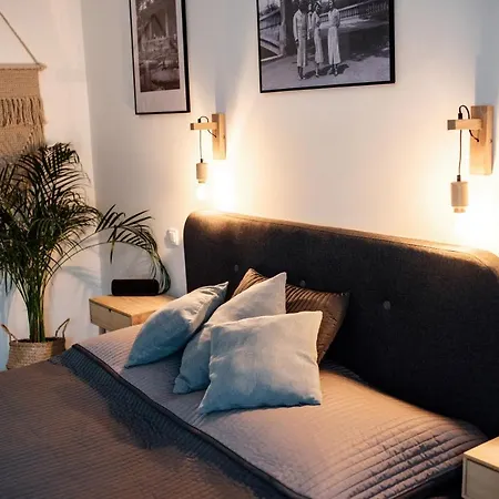 Appartement Csendeskert Wellness - Garden, Grill, Chill