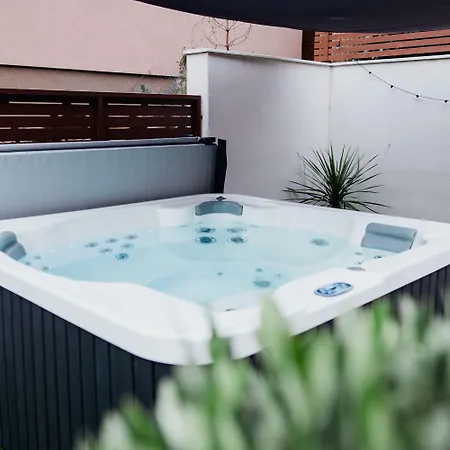 Apartman Csendeskert Wellness - Garden, Grill, Chill *